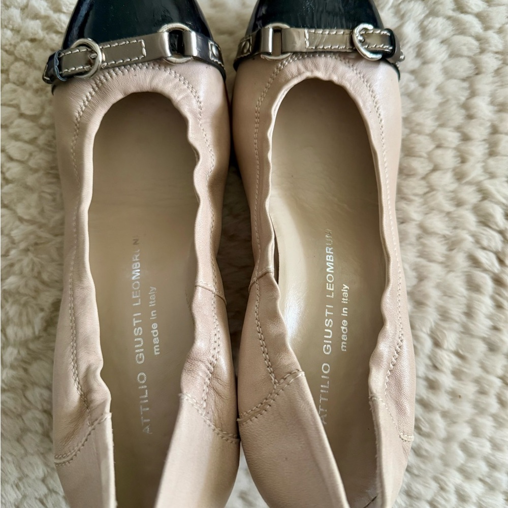 Attilio Giusti Leombruni AGL Leather Beige and Black 2.5” heel size 9.5